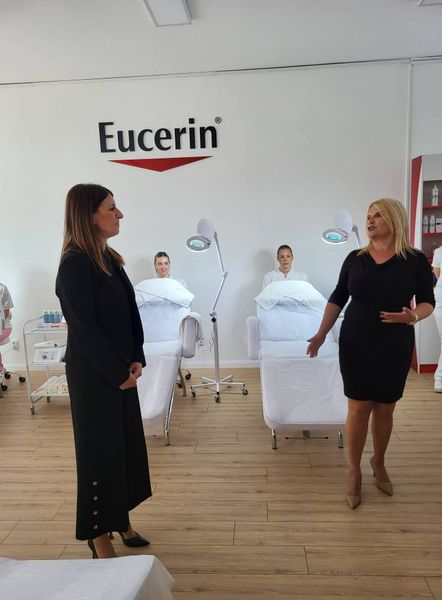 Козметолошки центар