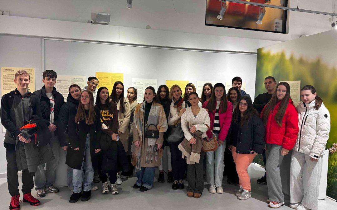 Посета изложби „Нота – прича о мирису“