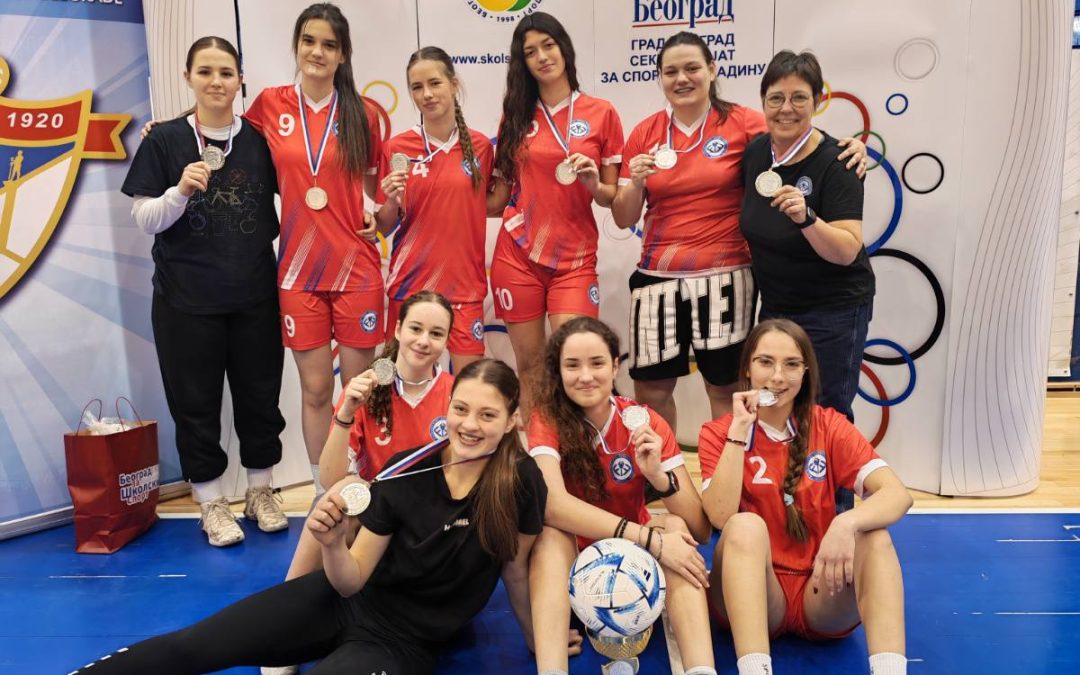 ВЕЛИКИ УСПЕХ НАШИХ УЧЕНИЦА!