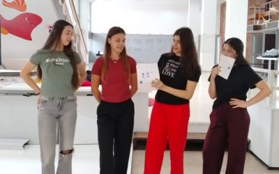 Посета изложби „Reels – идентитет у доба алгоритма“ и присуствовање психолошкој радионици коју је водила Милица Жарковић, психодрамска психотерапеуткиња
