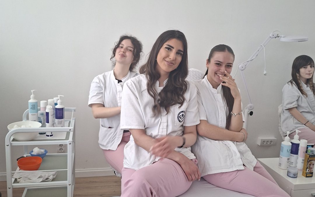 Данас смо  отворили врата будућим првацима и још једном показали да смо једна од најтраженијих школа у граду