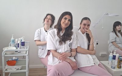 Данас смо отворили врата будућим првацима и још једном показали да смо једна од најтраженијих школа у граду